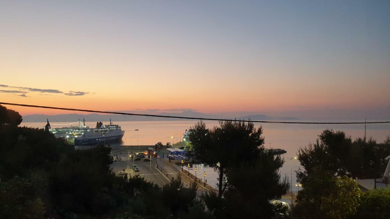 The Anchor - Next To The Port, Airport & Athens Lägenhet Rafína Exteriör bild